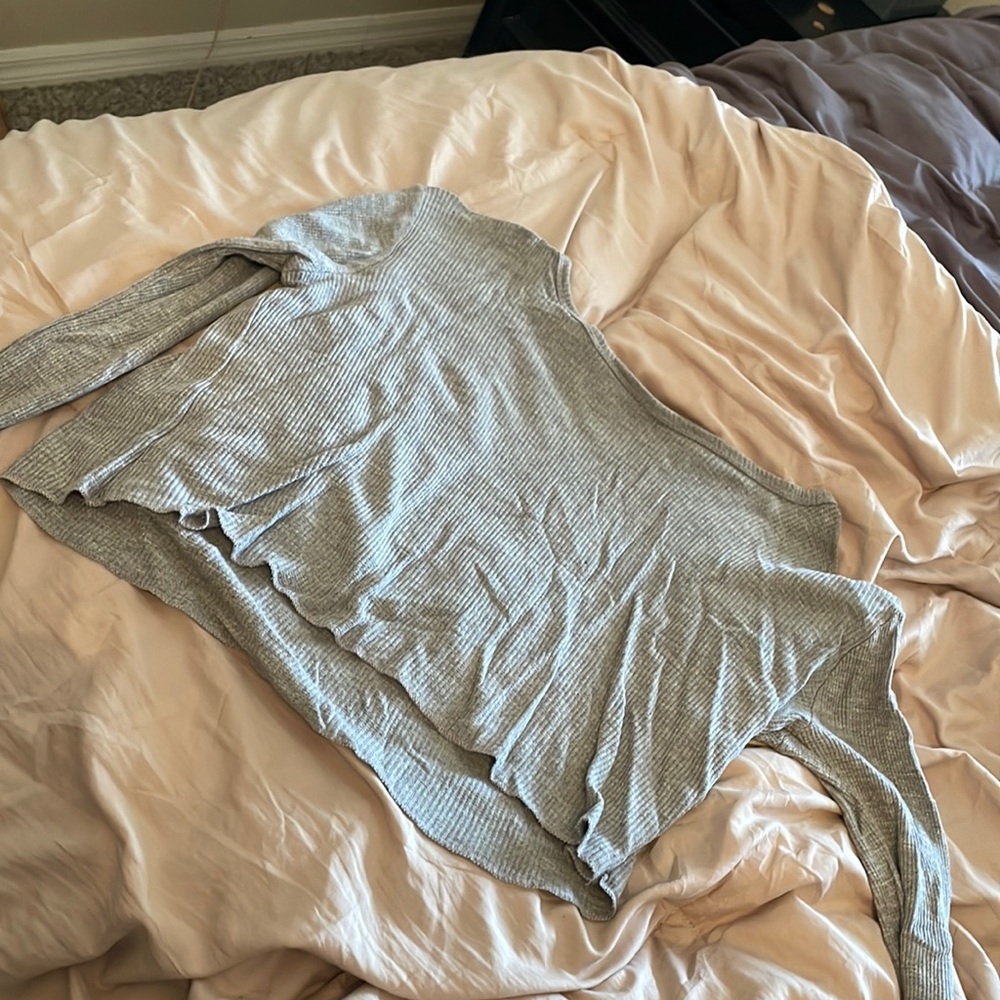 Cropped long sleeve